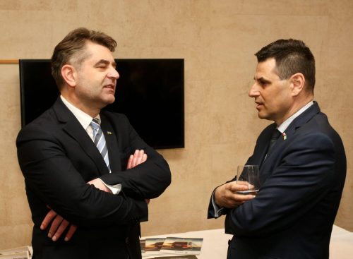 67CF61C1-0EEB-4598-9B32-92EEA38C6FFB