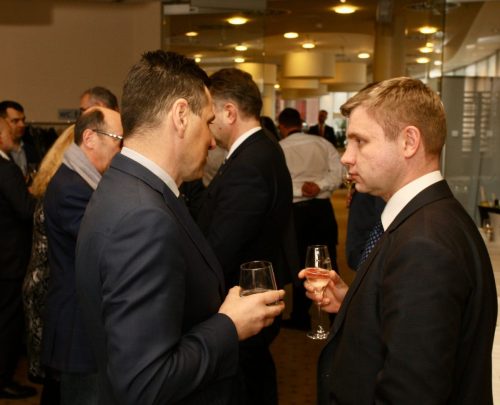 6868D5FF-646B-4FE3-9A39-C086940521CB