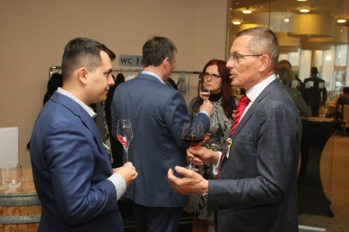 7F040B2E-52EF-4DA6-9E88-8C57C45047A0