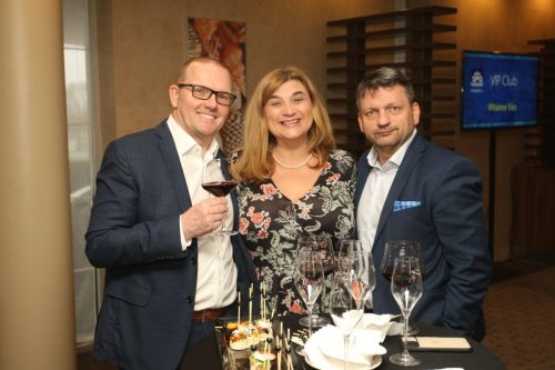 8ED7394B-0176-4162-A16E-3F592AD055CB