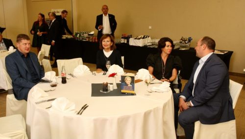 12B3D6EE-C78F-46B8-A72C-7E002D82D402