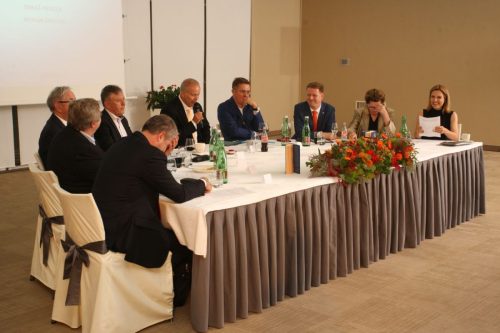 2ACDD70E-4647-46C8-B1DB-233B06DD3C0A