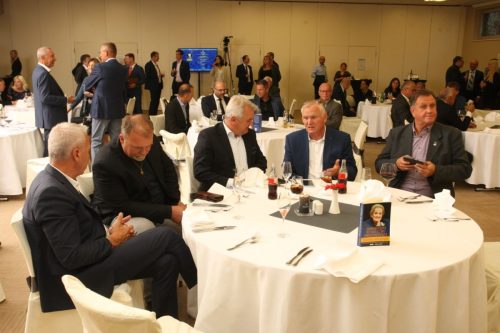 3CC81CEF-4C66-4B10-B5CE-76C48AFBE7BE