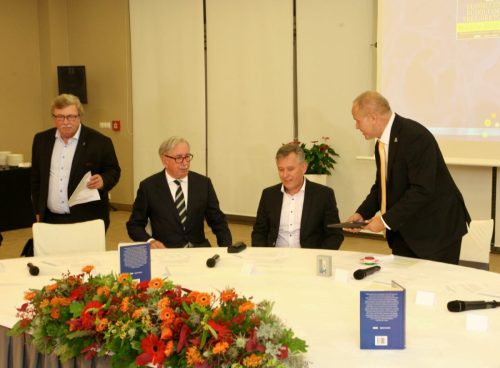 5006B335-2A29-45EC-BA7A-CEB6CABC2C9B