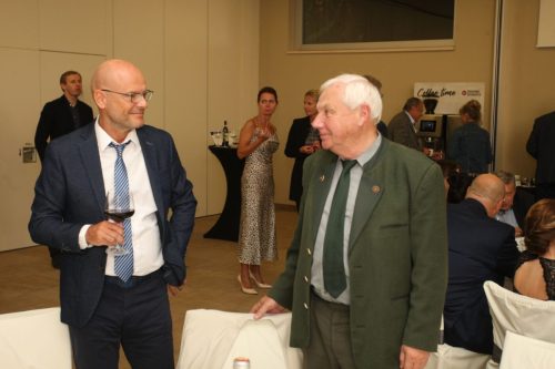 912BD188-150F-4309-B47A-1D1DD31611E8