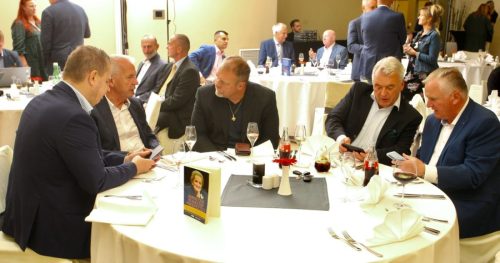 D9A8A87F-1751-4CCC-A7C0-210CCD11736F