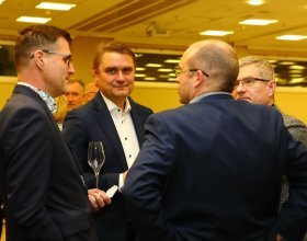 Martin Kupka, ministr dopravy (64)