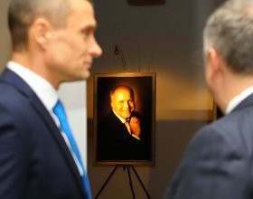 Martin Kupka, ministr dopravy (69)