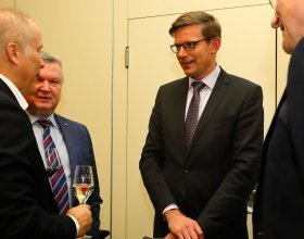 Martin Kupka, ministr dopravy (74)
