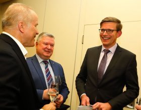Martin Kupka, ministr dopravy (75)