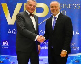 Bohuslav Svoboda , primátor hlavního města Prahy (1)