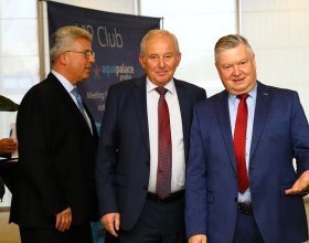 Bohuslav Svoboda , primátor hlavního města Prahy (40)