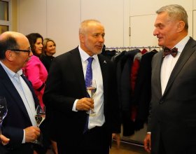 Bohuslav Svoboda , primátor hlavního města Prahy (48)