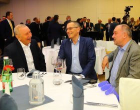 Bohuslav Svoboda , primátor hlavního města Prahy (52)