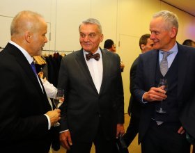 Bohuslav Svoboda , primátor hlavního města Prahy (53)