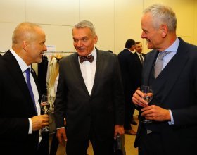 Bohuslav Svoboda , primátor hlavního města Prahy (54)
