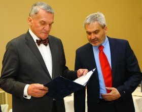 Bohuslav Svoboda , primátor hlavního města Prahy (59)