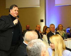 Bohuslav Svoboda , primátor hlavního města Prahy (90)