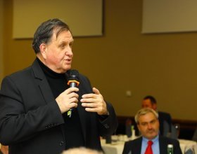 Bohuslav Svoboda , primátor hlavního města Prahy (92)