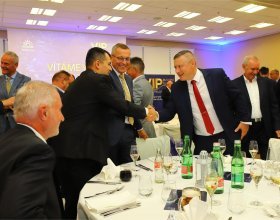 Zdeněk Zajíček, prezident Hospodářské komory ČR (126)