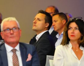Zdeněk Zajíček, prezident Hospodářské komory ČR (204)