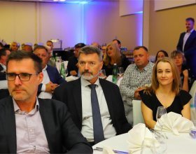 Zdeněk Zajíček, prezident Hospodářské komory ČR (211)