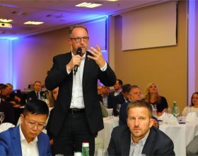 Zdeněk Zajíček, prezident Hospodářské komory ČR (226)