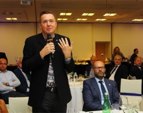 Zdeněk Zajíček, prezident Hospodářské komory ČR (228)
