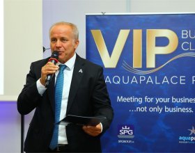 Zdeněk Zajíček, prezident Hospodářské komory ČR (239)