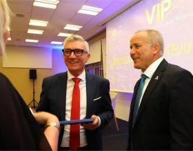 Zdeněk Zajíček, prezident Hospodářské komory ČR (275)
