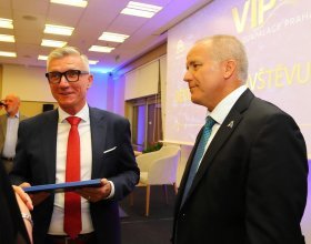 Zdeněk Zajíček, prezident Hospodářské komory ČR (276)