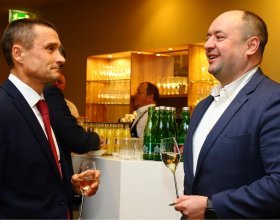 František Kinský, průvodce cyklu Modrá krev a Pavel Šporcl, houslový virtuos (54)