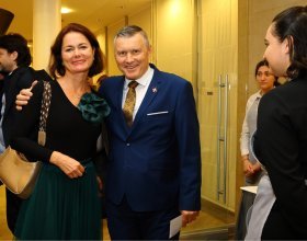 František Kinský, průvodce cyklu Modrá krev a Pavel Šporcl, houslový virtuos (56)