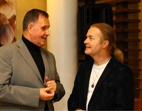 František Kinský, průvodce cyklu Modrá krev a Pavel Šporcl, houslový virtuos (76)