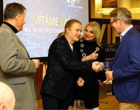 František Kinský, průvodce cyklu Modrá krev a Pavel Šporcl, houslový virtuos (77)