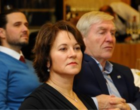 František Kinský, průvodce cyklu Modrá krev a Pavel Šporcl, houslový virtuos (113)