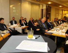 František Kinský, průvodce cyklu Modrá krev a Pavel Šporcl, houslový virtuos (125)