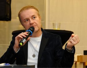 František Kinský, průvodce cyklu Modrá krev a Pavel Šporcl, houslový virtuos (149)