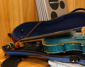 František Kinský, průvodce cyklu Modrá krev a Pavel Šporcl, houslový virtuos (155)