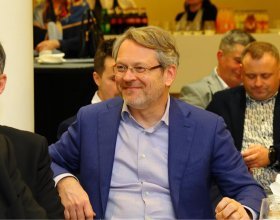 František Kinský, průvodce cyklu Modrá krev a Pavel Šporcl, houslový virtuos (163)