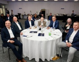 Ing. Zdeněk Kabátek, ředitel Všeobecné zdravotní pojišťovny (72)