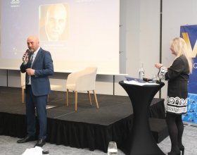 Ing. Zdeněk Kabátek, ředitel Všeobecné zdravotní pojišťovny (77)