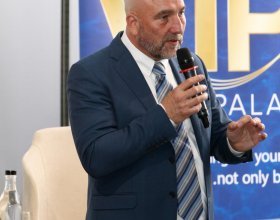Ing. Zdeněk Kabátek, ředitel Všeobecné zdravotní pojišťovny (92)