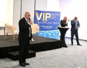 Ing. Zdeněk Kabátek, ředitel Všeobecné zdravotní pojišťovny (117)