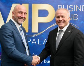 Ing. Zdeněk Kabátek, ředitel Všeobecné zdravotní pojišťovny (119)