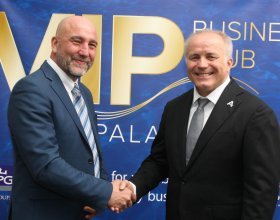 Ing. Zdeněk Kabátek, ředitel Všeobecné zdravotní pojišťovny (120)