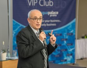Jan Burian, generální ředitel Národního divadla (98)