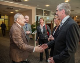 prof. MUDr. Pavel Klener, DrSc.,- profesor 1. lékařské fakulty UK a laureát Hlavní ceny Česká hlava (8)