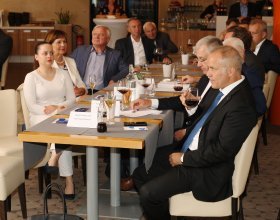 Klára Dostálová- ministryně pro místní rozvoj (65)