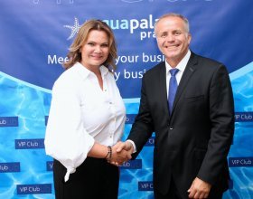 Karolína Topolová (1)